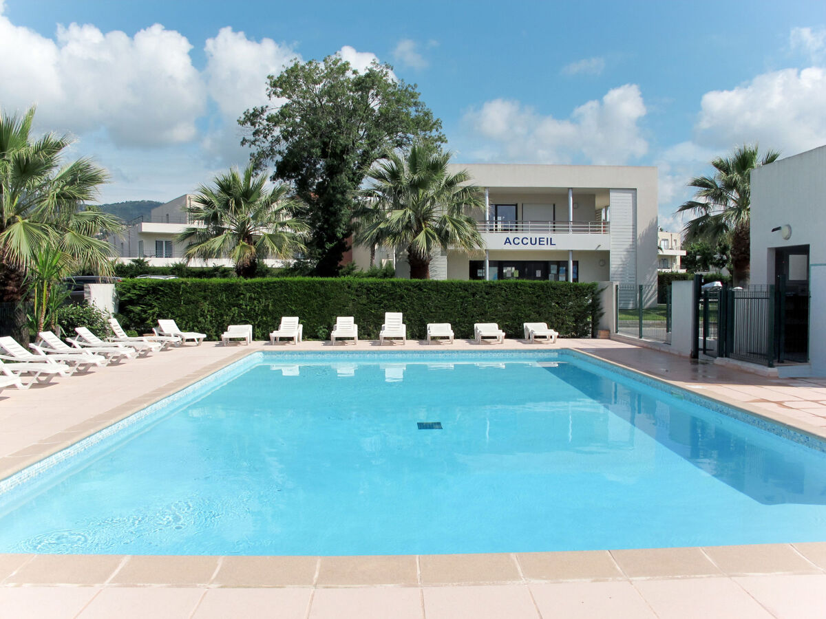 Carré Marine – Apt 2p avec piscine à Mandelieu - Photo 2