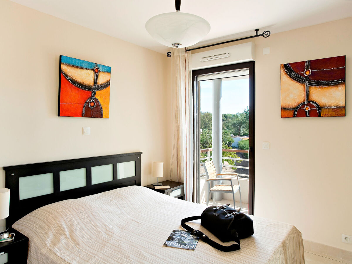 Carré Marine – Apt 2p avec piscine à Mandelieu - Photo 5