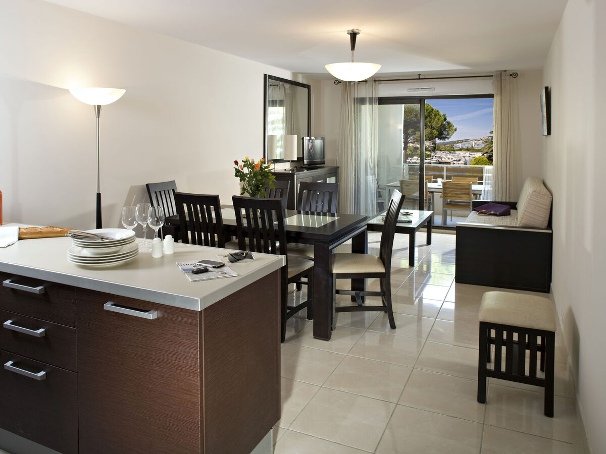 Carré Marine – Apt 2p avec piscine à Mandelieu - Photo 9