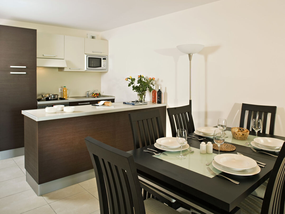 Carré Marine – Apt 2p avec piscine à Mandelieu - Photo 10