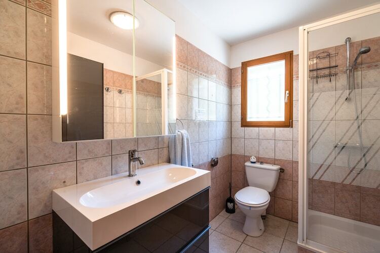 Villa Les Veinards – Piscine chauffée et bain à remous - Photo 19