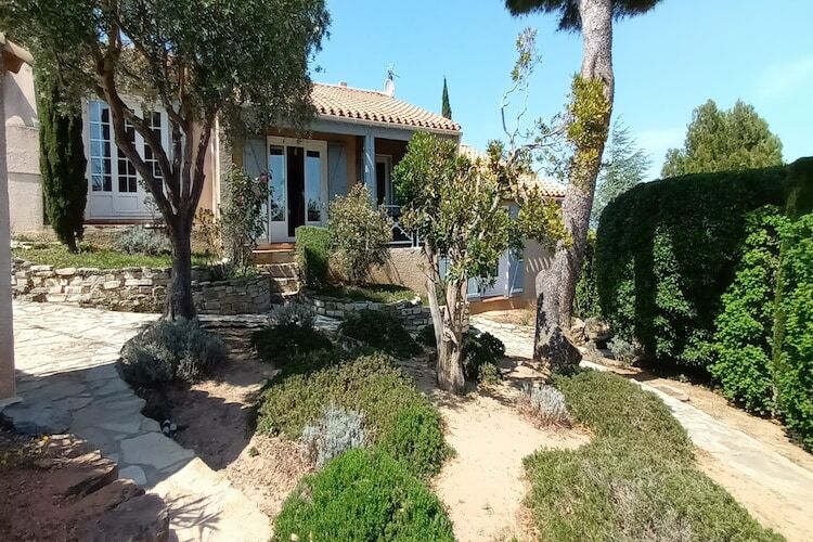 Villa Les Etangs à Narbonne, piscine et vue sur le lac - Photo 5