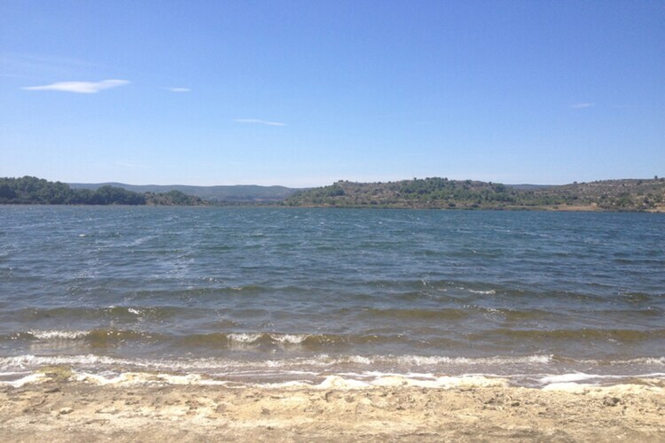 Villa Les Etangs à Narbonne, piscine et vue sur le lac - Photo 36