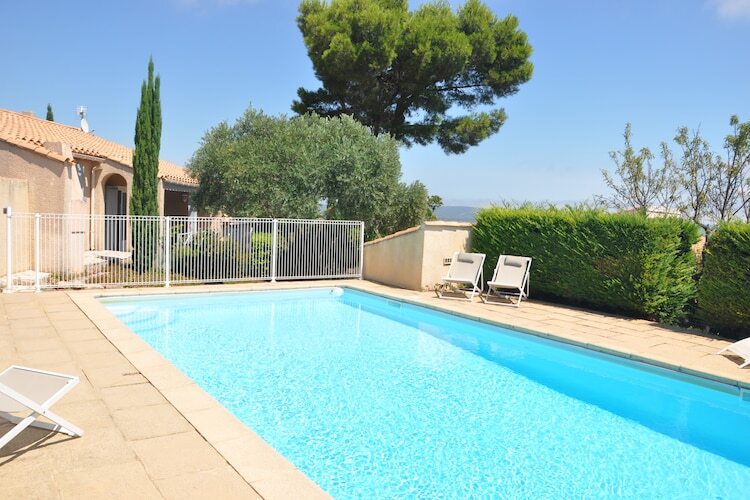 Villa Les Etangs à Narbonne, piscine et vue sur le lac - Photo 39