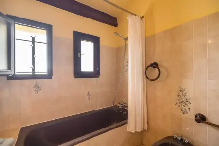 Villa Eclat avec piscine privée face aux vignobles : photo 27