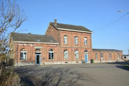 Location maison à Pondrôme, Séjour ferroviaire dans les Ardennes