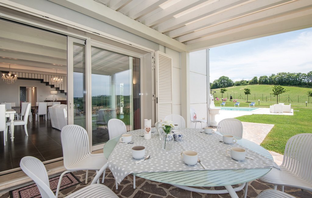 Loft spacieux 7 chambres, piscine et jardin en Ombrie - Photo 3