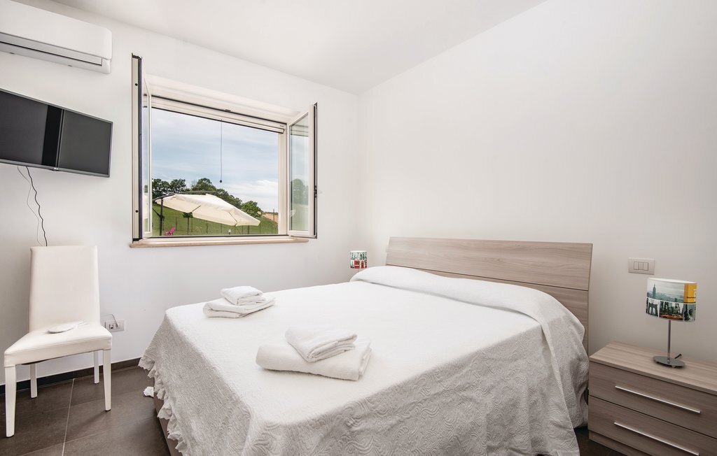 Loft spacieux 7 chambres, piscine et jardin en Ombrie - Photo 18