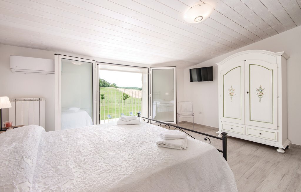 Loft spacieux 7 chambres, piscine et jardin en Ombrie - Photo 25