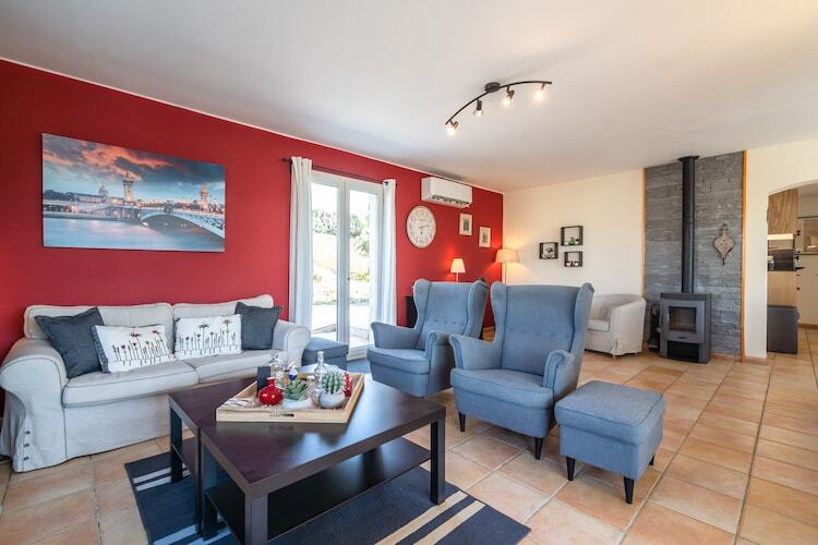 Villa L'Horizon à Escales : piscine chauffée et terrasse - Photo 2