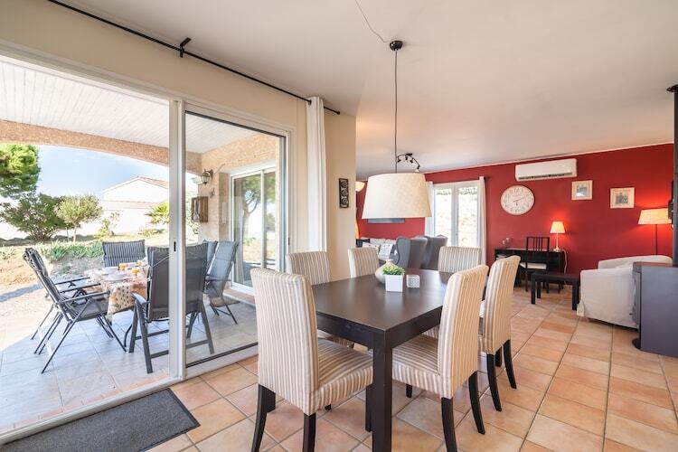 Villa L'Horizon à Escales : piscine chauffée et terrasse - Photo 9