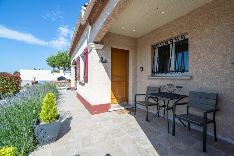 Villa L'Horizon à Escales : piscine chauffée et terrasse - Photo 34