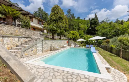 Location maison à Piano di Mommio  LU , Il Pavone