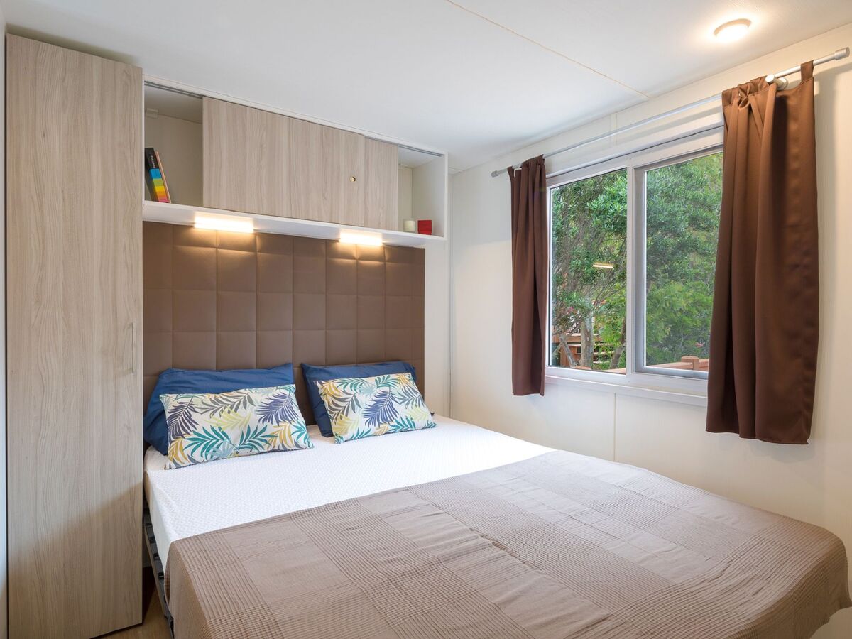 Mobil-home 4 pièces Cannigione, à 200 m de la plage - Photo 8