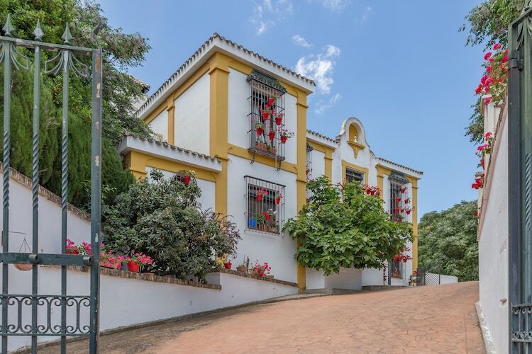 Cortijo La Mimbre, villa rustique avec piscine à Priego - Photo 1