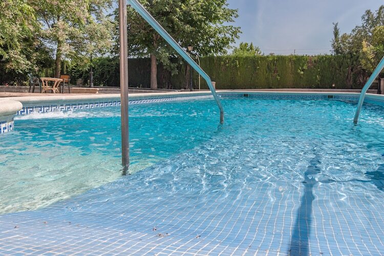 Cortijo La Mimbre, villa rustique avec piscine à Priego - Photo 2