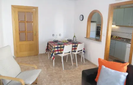 Appartement 2 chambres à Torrevieja avec balcon et piscine commune : photo 4