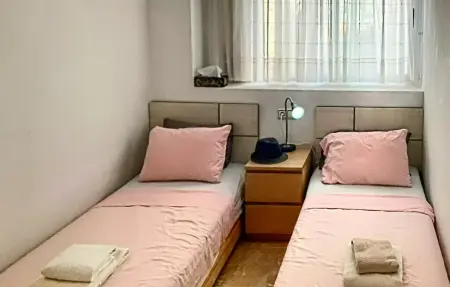 Appartement 2 chambres à Torrevieja avec balcon et piscine commune : photo 9