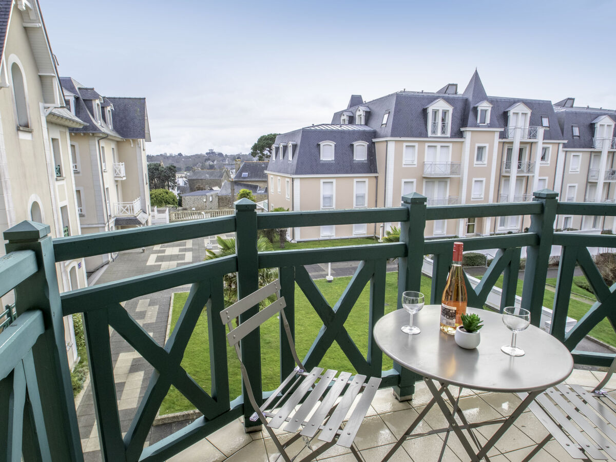 Appartement 2 pièces Dinard, 100 m de la mer - Photo 2