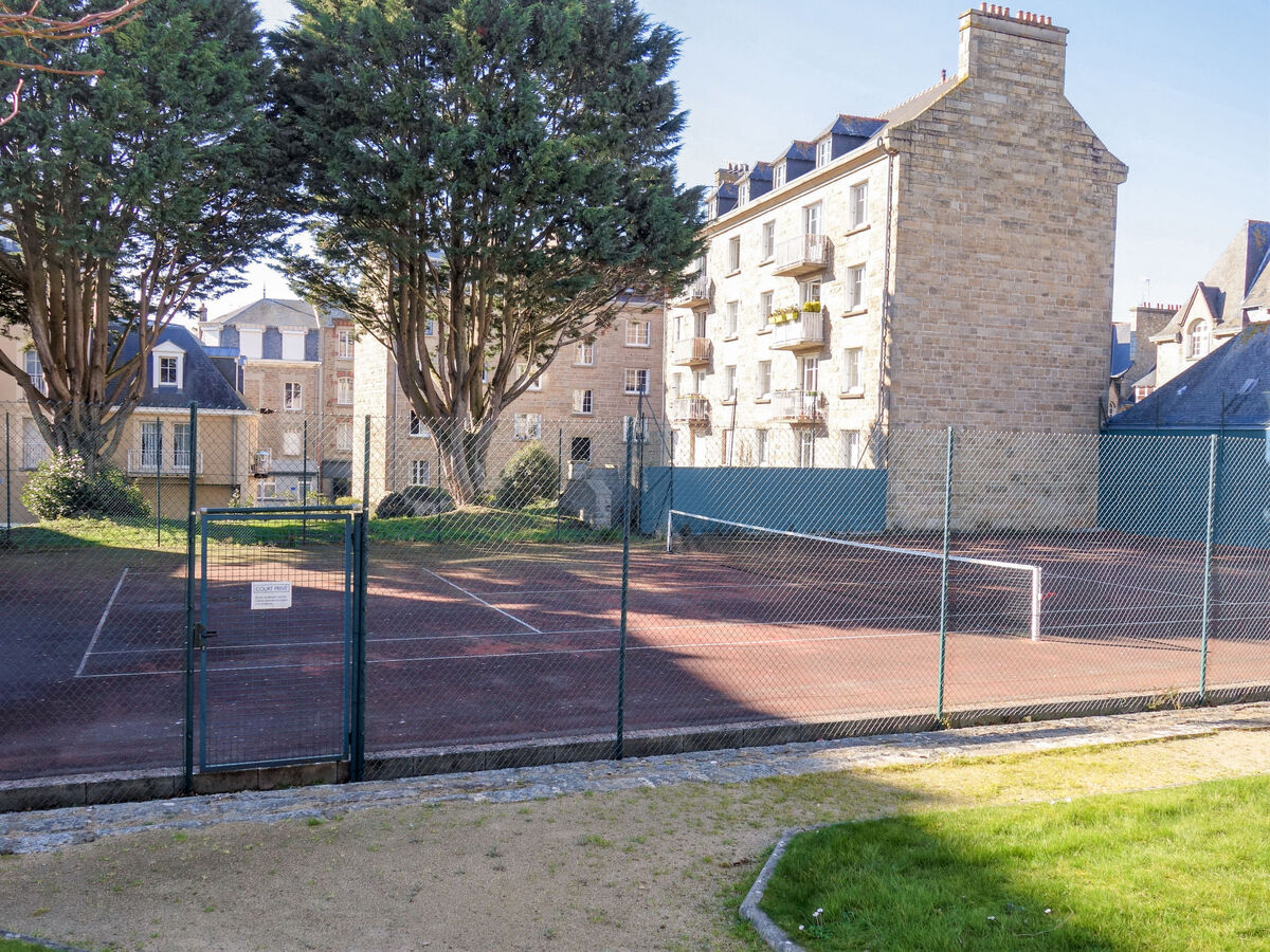 Appartement 2 pièces Dinard, 100 m de la mer - Photo 15