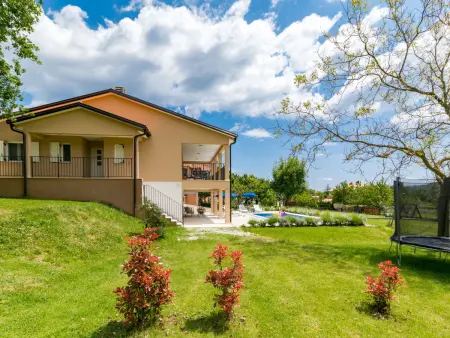 Maison Marina à Labin : piscine privée 8x4m et 3000m² de terrain : photo 29