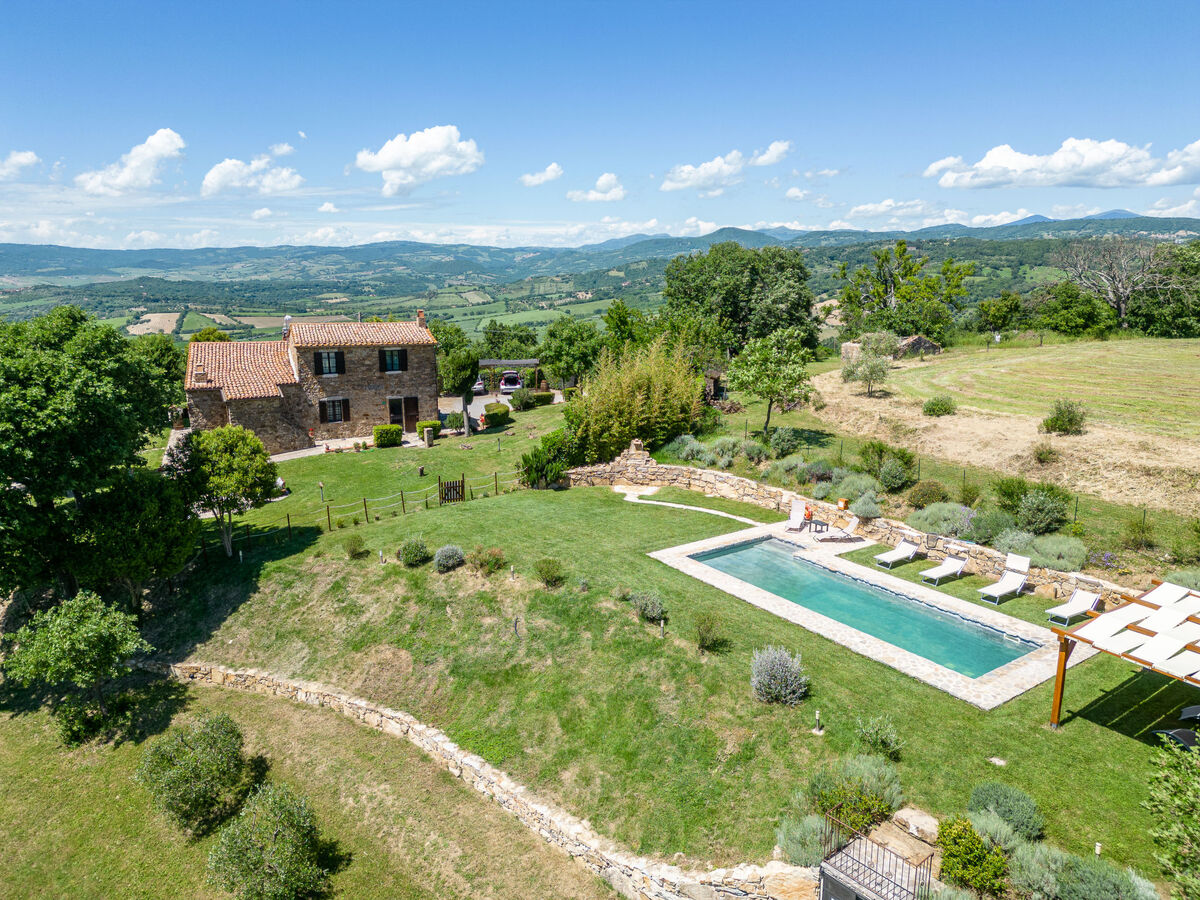 Montecavallo, gîte 9 pers. avec piscine à Manciano - Photo 1