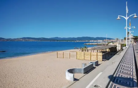 Appartement 2 terrasses Saint-Raphaël, piscine & tennis : photo 5