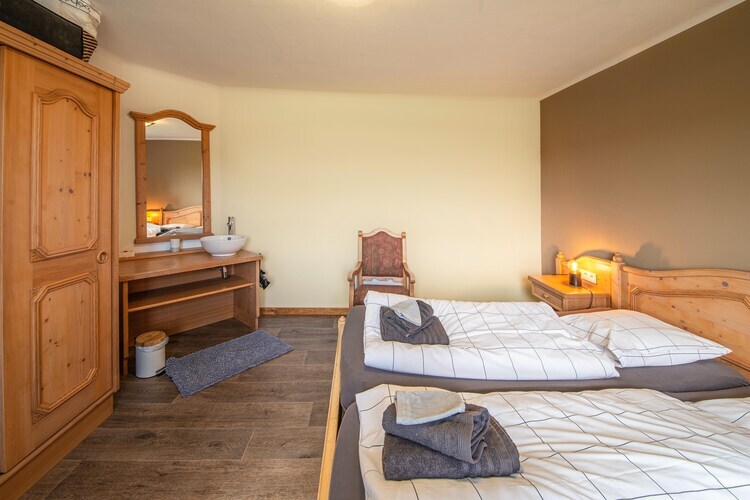 Gîte de la Ferme Louis – Maison 14 pers. avec piscine chauffée - Photo 4