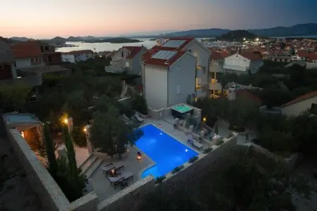 Location villa à Murter, Villa à Murter près du Parc Kornati
