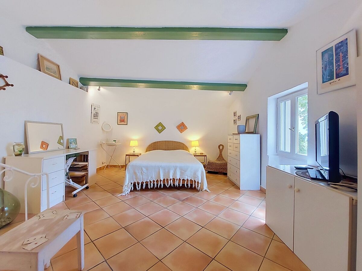 Le Cabanon - Gîte 2 personnes, terrasse 40 m² à Claviers - Photo 5