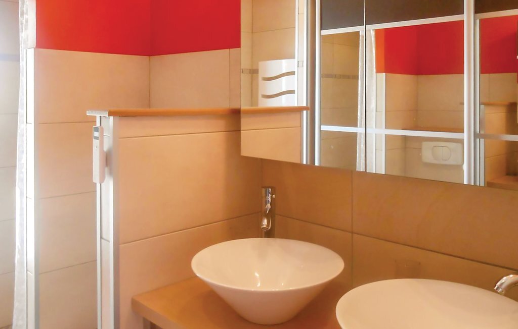 Maison contemporaine 9 pers. avec piscine chauffée à Creissan - Photo 17