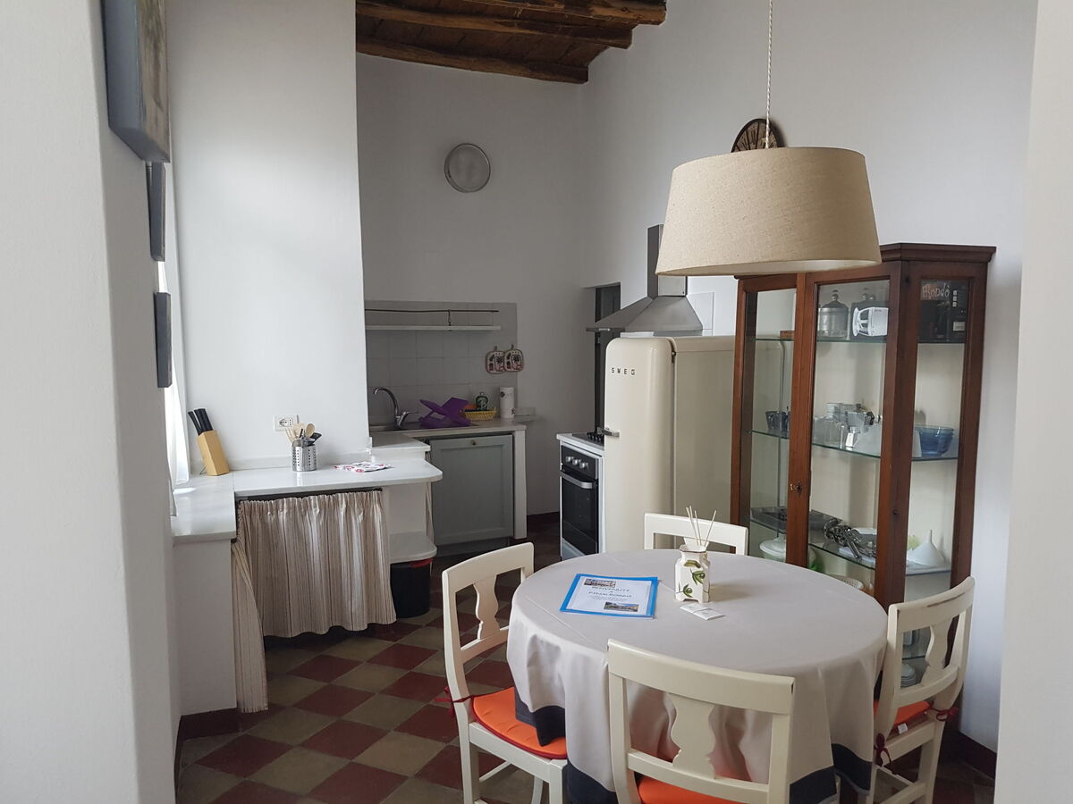 Merlino : apt 2 pièces à Finalborgo, 2,5 km de la mer - Photo 16