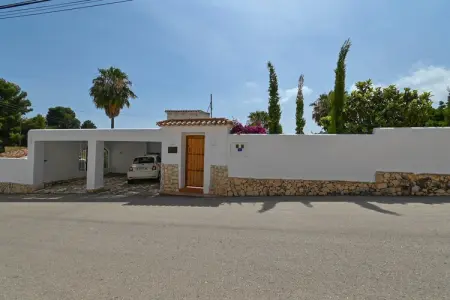 Villa Sonrisa, Villa élégante avec piscine - Photo 8