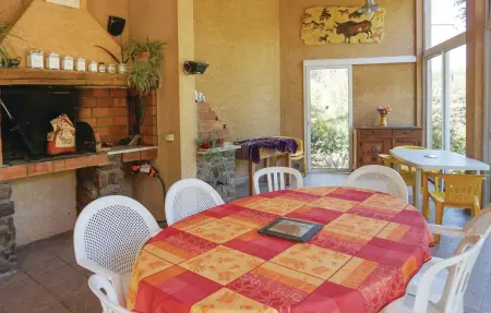 Maison provençale 8 pers. avec piscine à Prades-sur-Verzanobres : photo 6