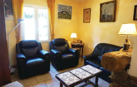 Maison provençale 8 pers. avec piscine à Prades-sur-Verzanobres : photo 8