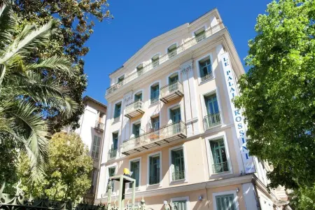 Location appartement à Nice, Appartement à Nice dans ancien hôtel