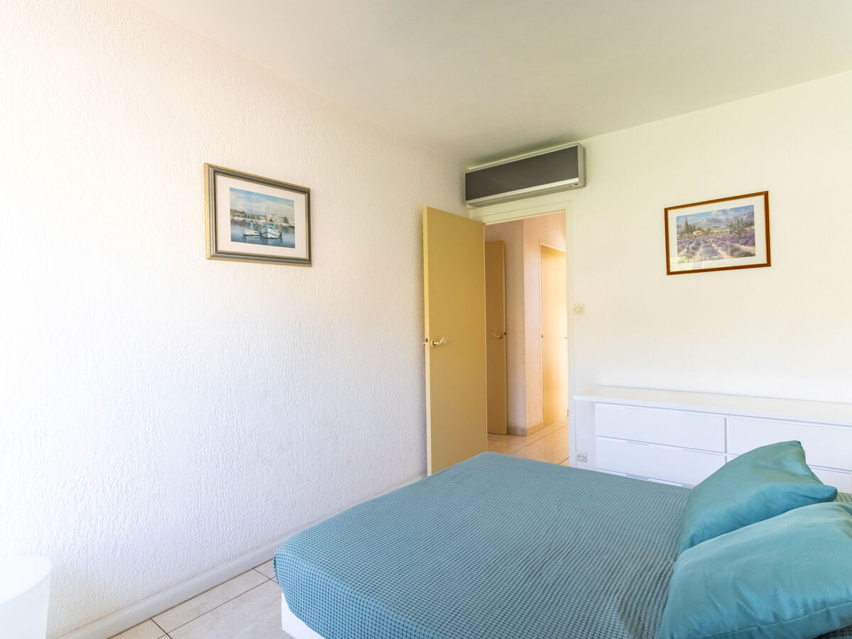Appartement Les Ilaires au Lavandou, 800 m de la plage - Photo 9