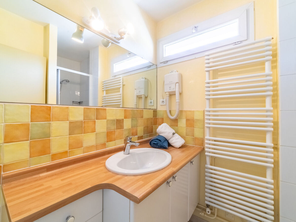 Appartement Les Ilaires au Lavandou, 800 m de la plage - Photo 13
