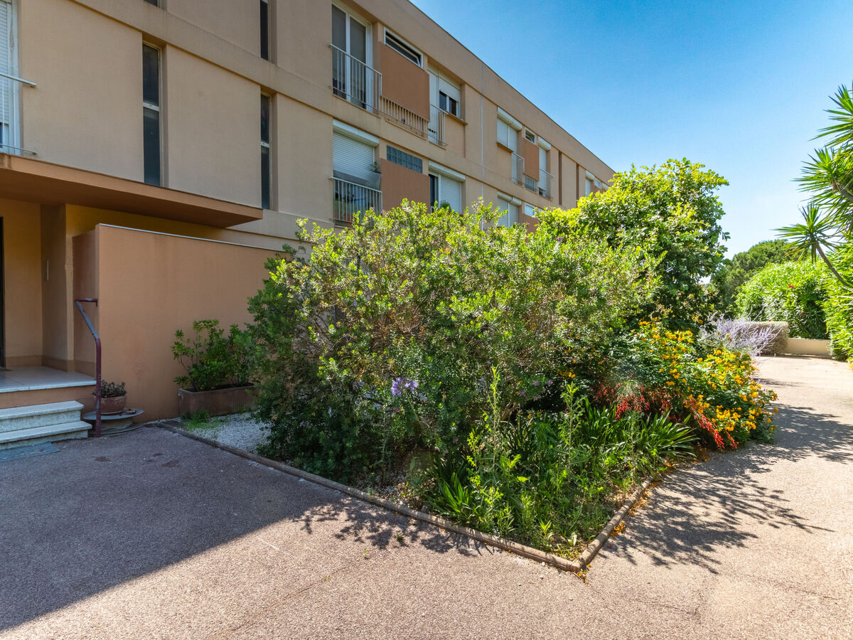 Appartement Les Ilaires au Lavandou, 800 m de la plage - Photo 20