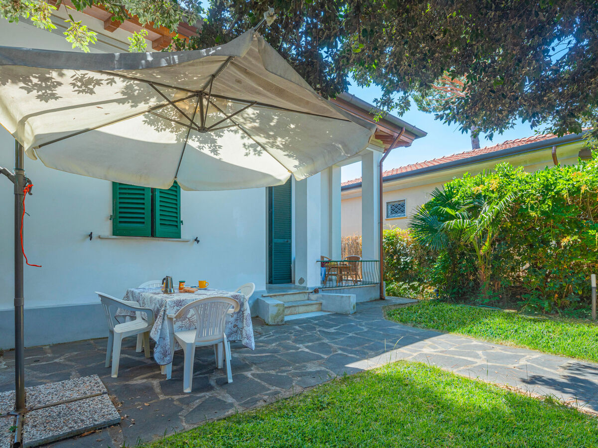 Villa Anita à Marina Pietrasanta, 500 m de la plage - Photo 2