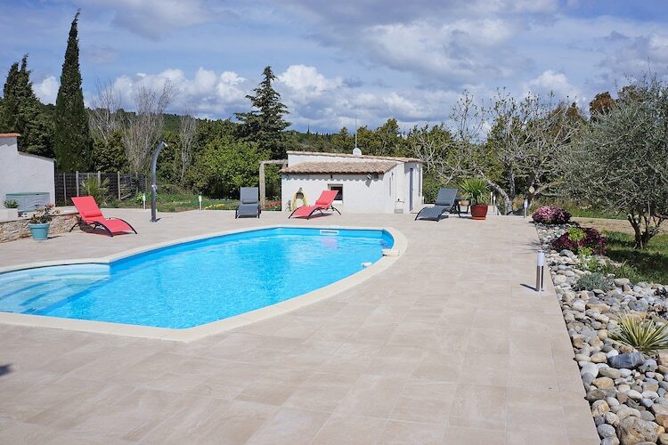 Villa Lézignan : piscine et jardin de 6 000 m² - Photo 8