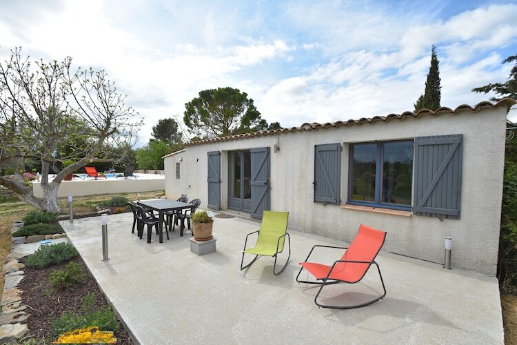 Villa Lézignan : piscine et jardin de 6 000 m² - Photo 12