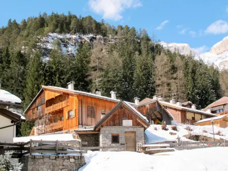 Appartement Trottner à Mazzin, accès ski à 2,4 km : photo 32