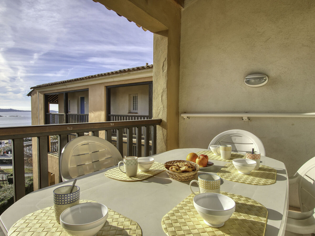 Appartement Les Rivages de Coudoulière, terrasse vue mer - Photo 5