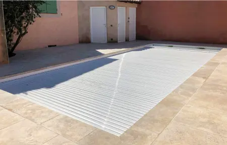 Maison 5 chambres avec piscine privée à Creissan : photo 12