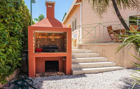 Maison 5 chambres avec piscine privée à Creissan : photo 15