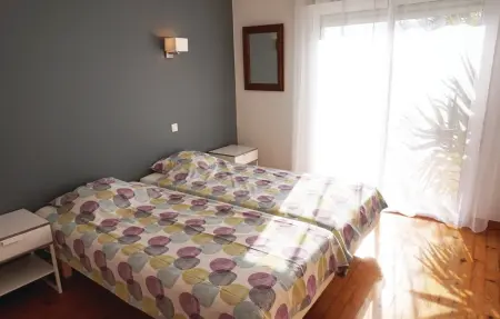 Maison 5 chambres avec piscine privée à Creissan : photo 28
