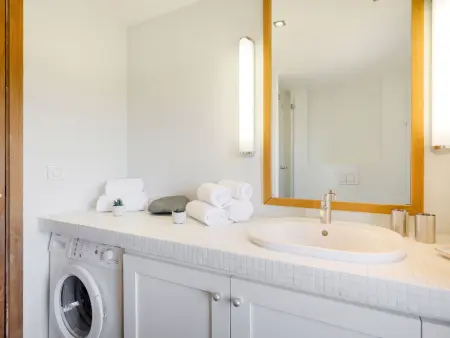 La Porte Génoise – Apt 80 m² avec terrasse vue mer : photo 16