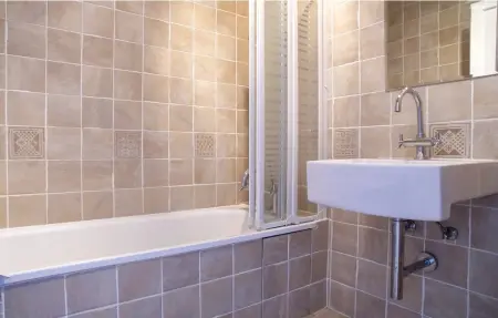 Maison 5 chambres avec piscine privée à Thézan-lès-Béziers : photo 16