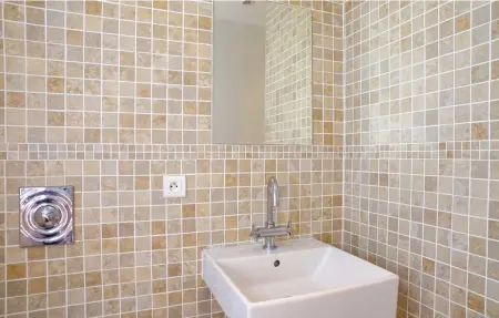Maison 5 chambres avec piscine privée à Thézan-lès-Béziers : photo 17